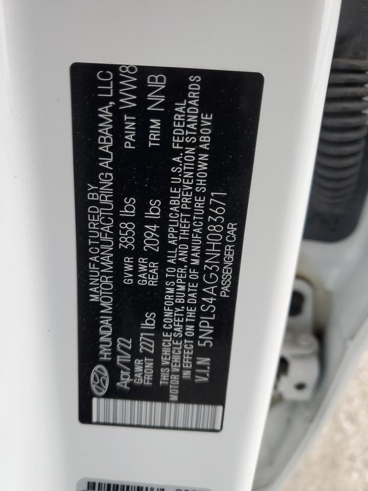 2022 Hyundai Elantra - Image 12