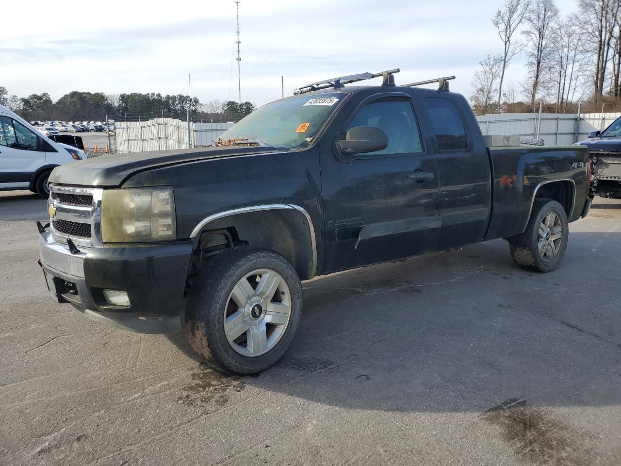 2007 Chevrolet Silverado - Image 1