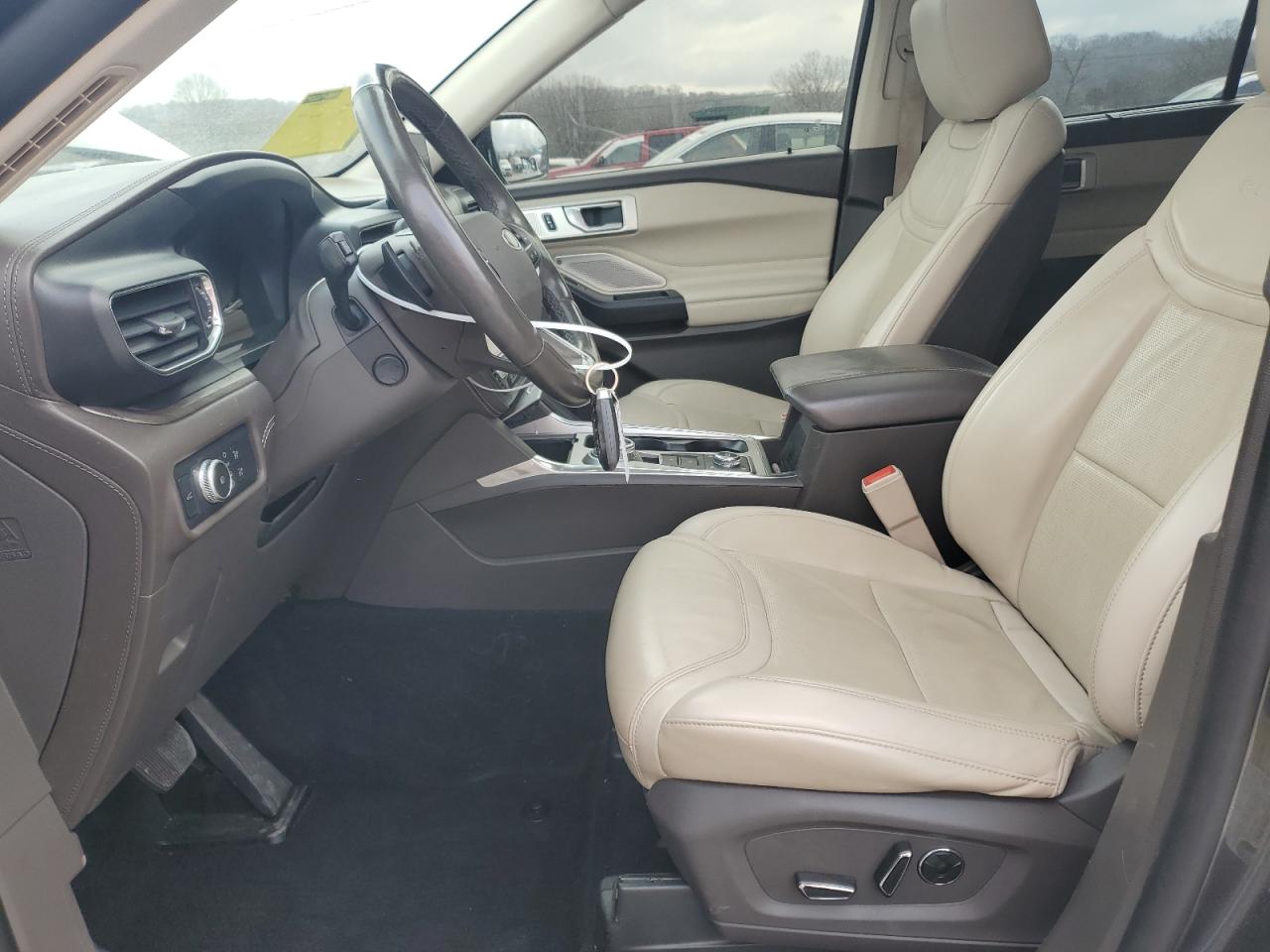 2020 Ford Explorer - Image 7
