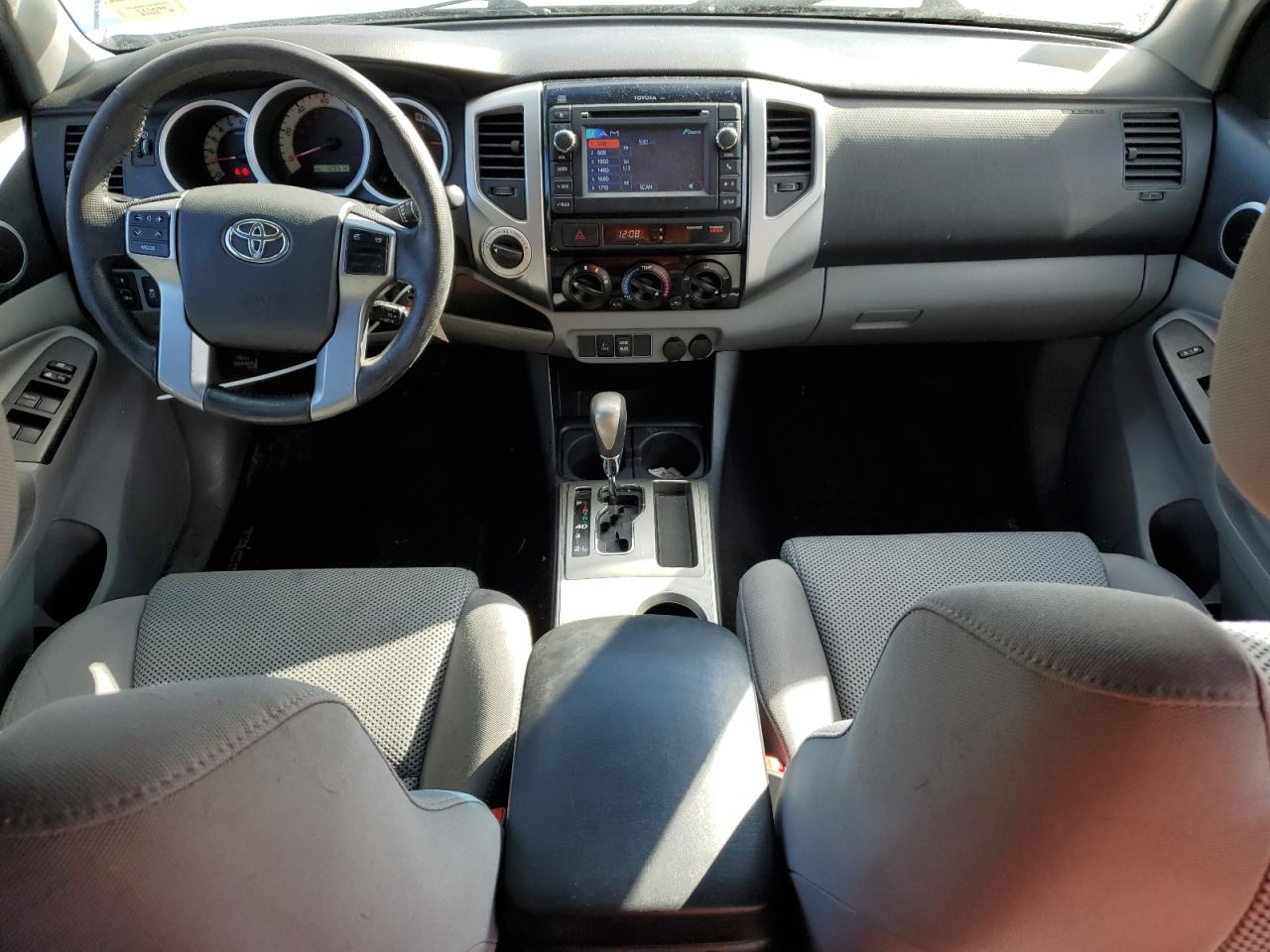 2013 Toyota Tacoma - Image 8