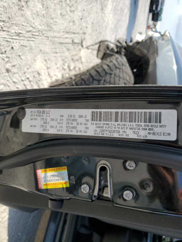 2016 RAM 1500 - Image 15