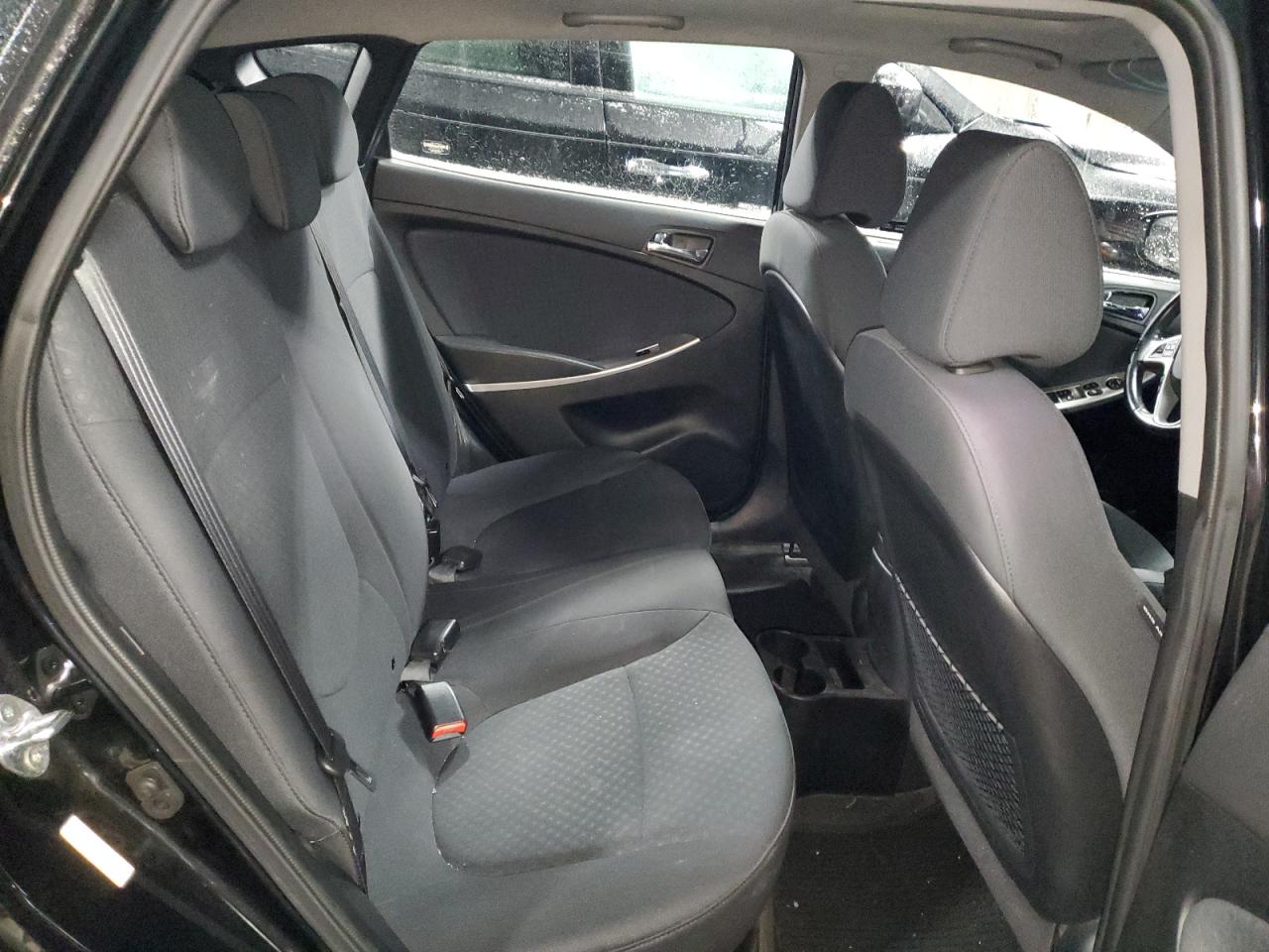 2014 Hyundai Accent - Image 10
