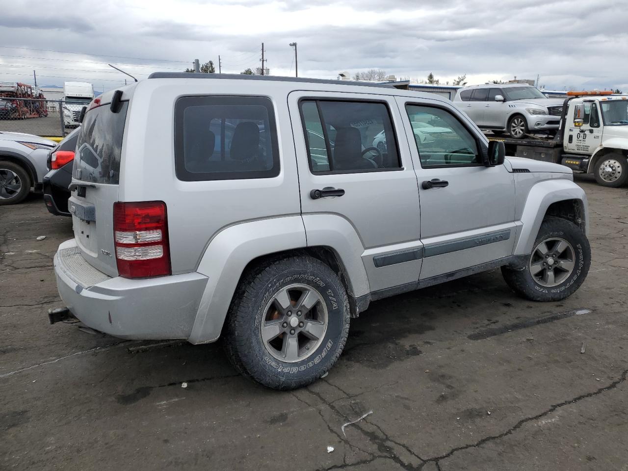 2008 Jeep Liberty (North America) - Image 3
