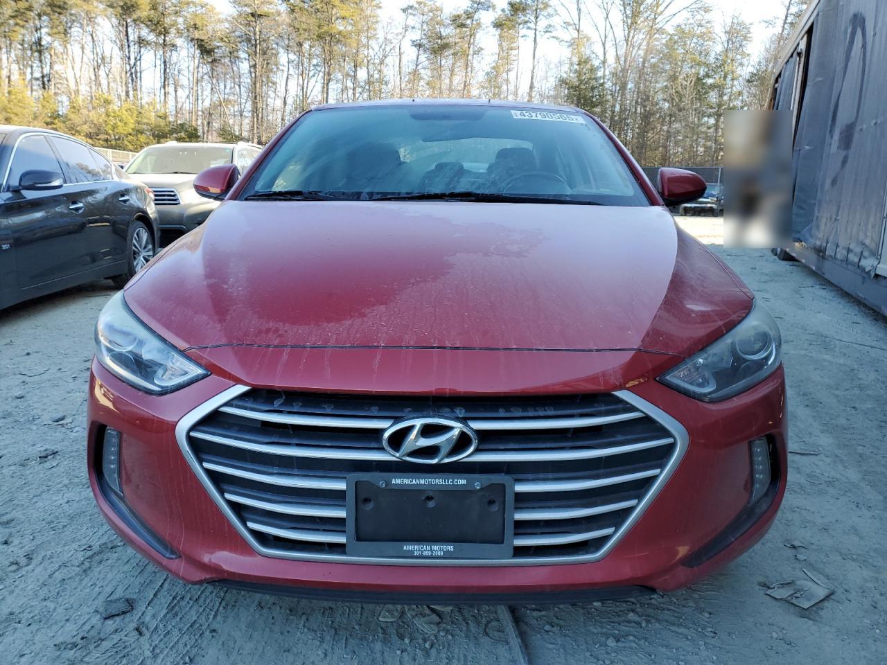 2017 Hyundai Elantra - Image 5