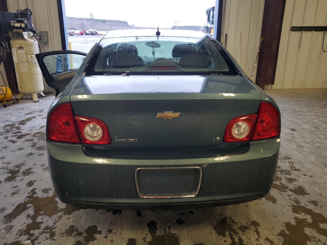 2009 Chevrolet Malibu - Image 6