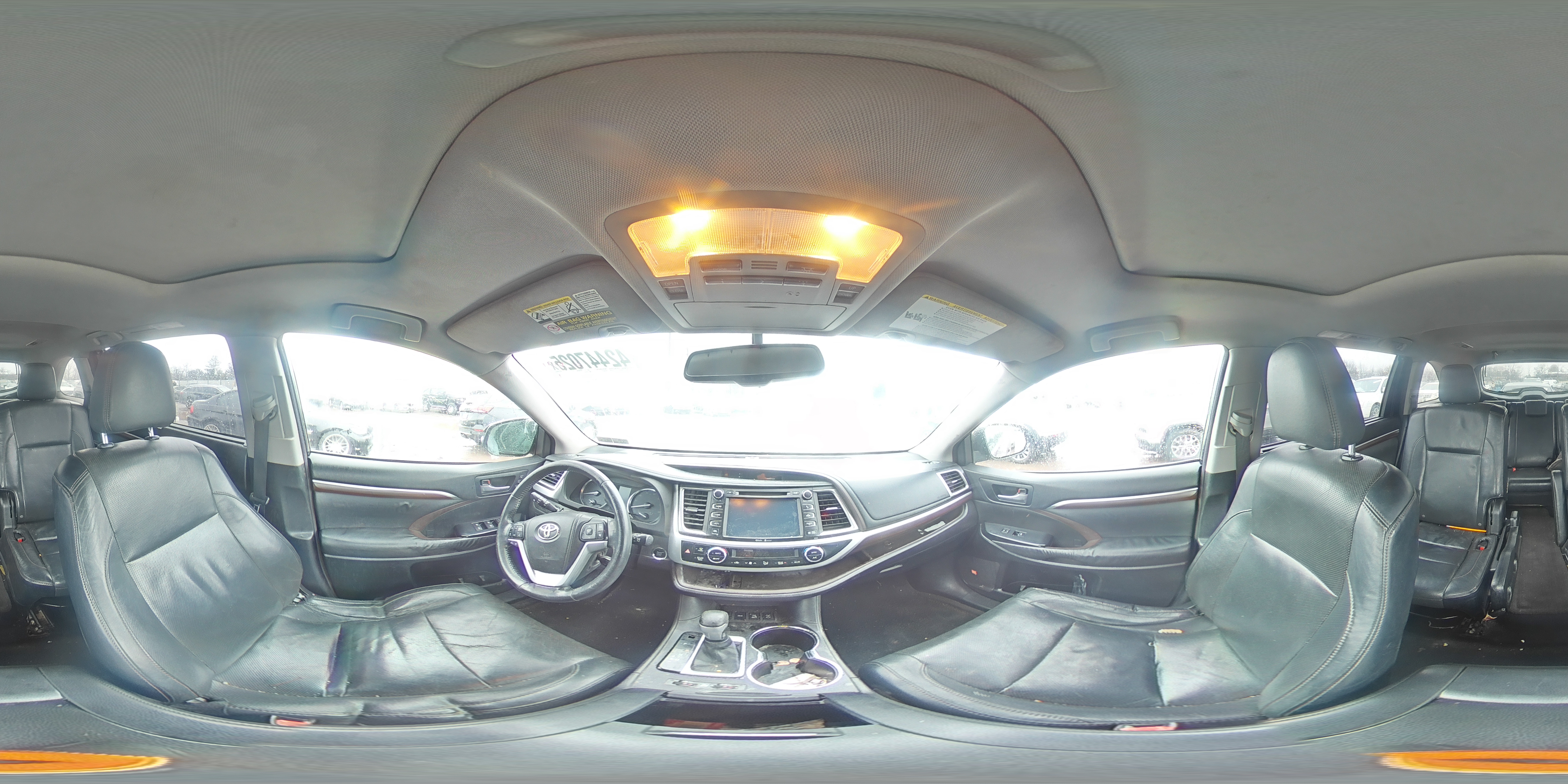2015 Toyota Highlander - Image 14