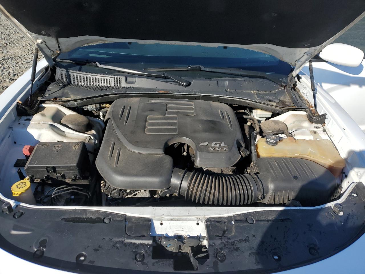 2015 Dodge Charger - Image 11