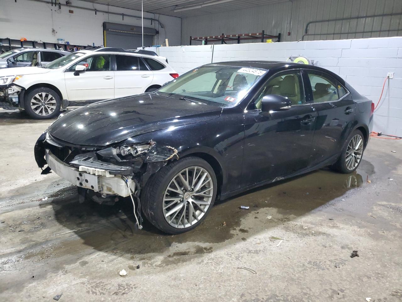 2015 Lexus IS - Image 1