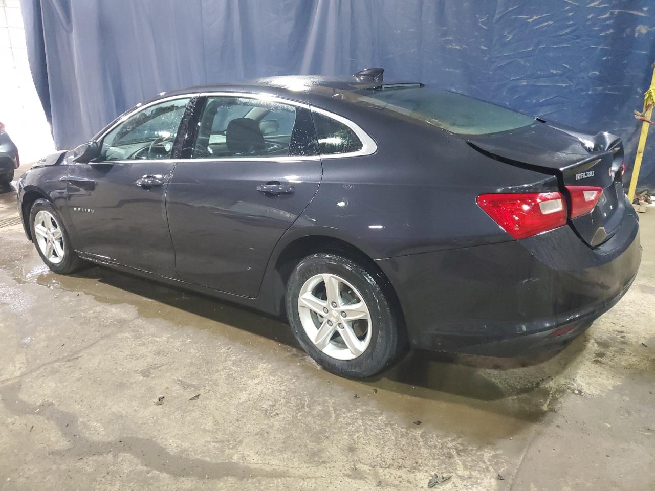 2023 Chevrolet Malibu - Image 2
