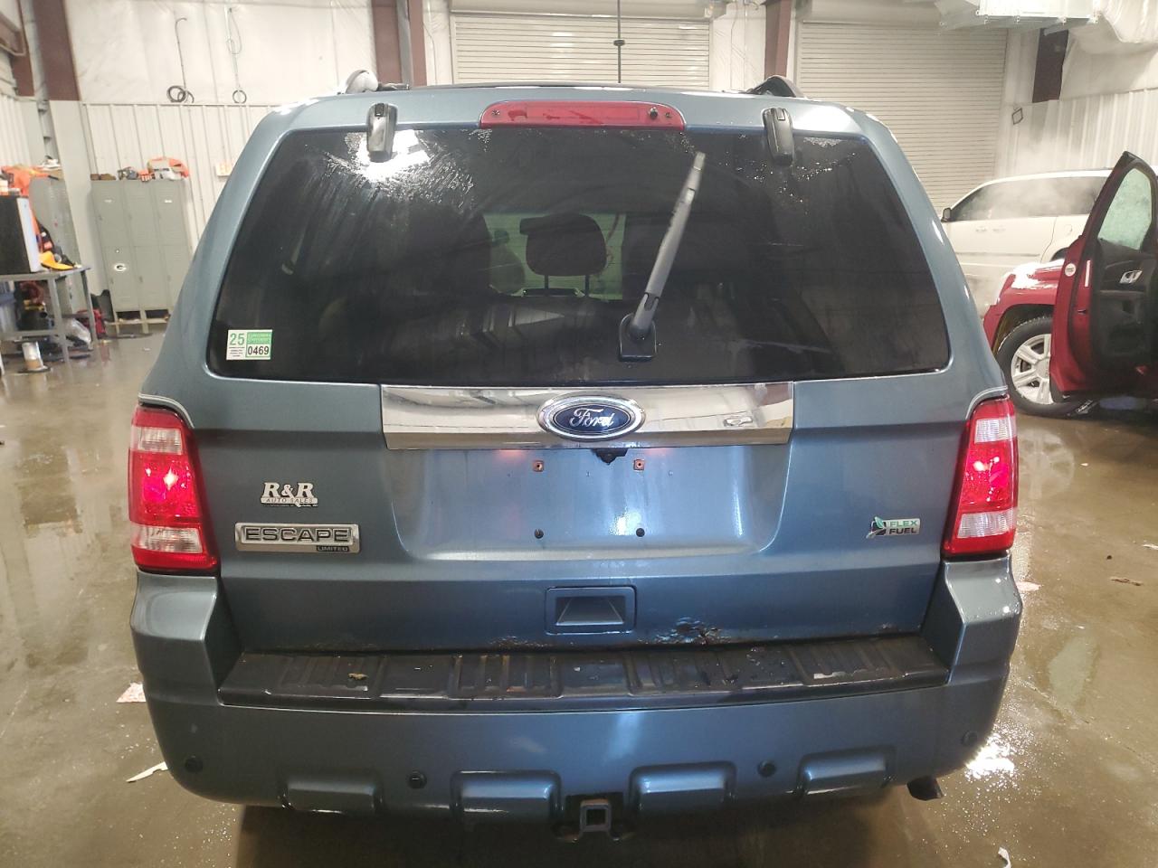 2010 Ford Escape - Image 6