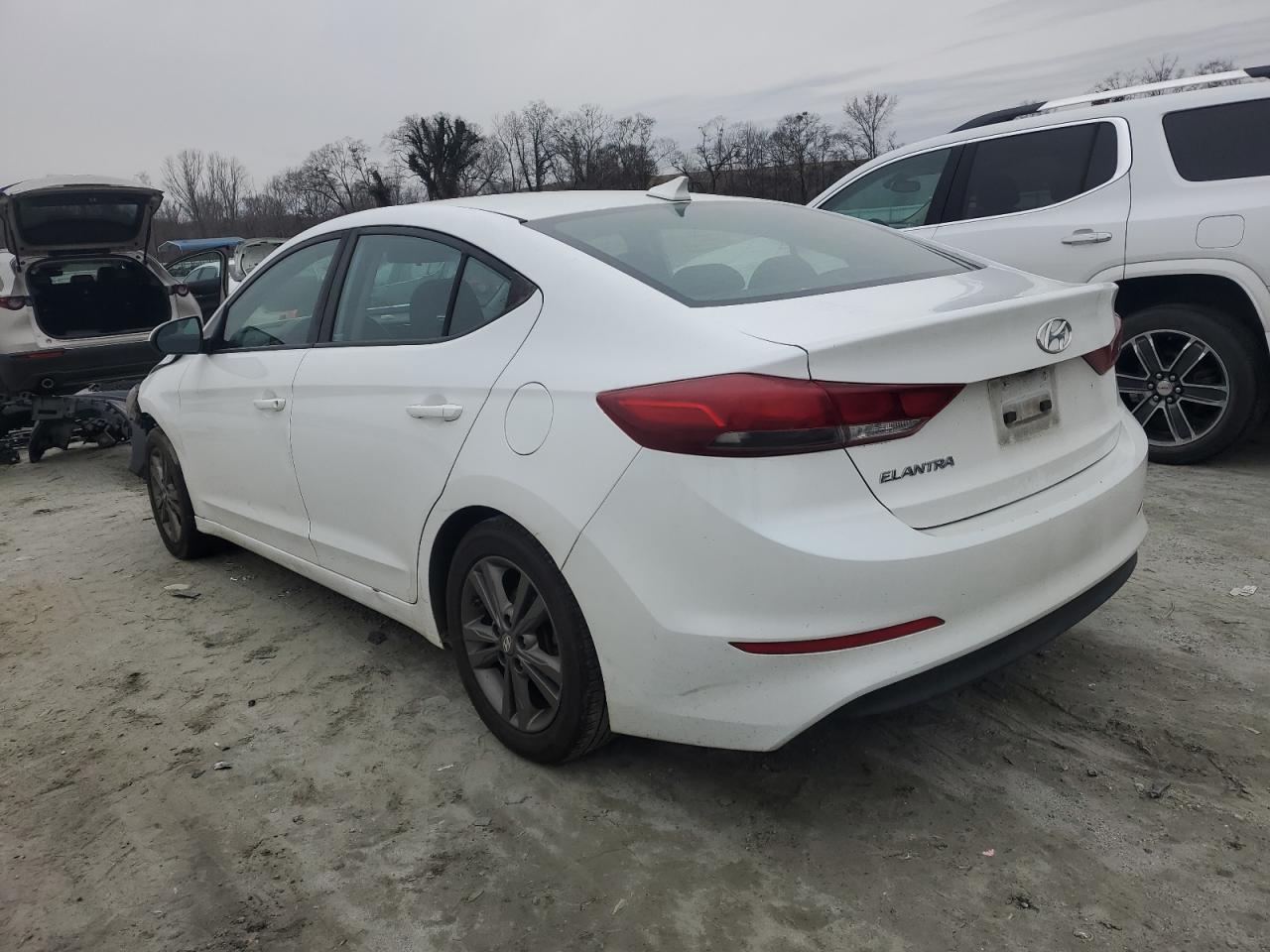 2018 Hyundai Elantra - Image 2