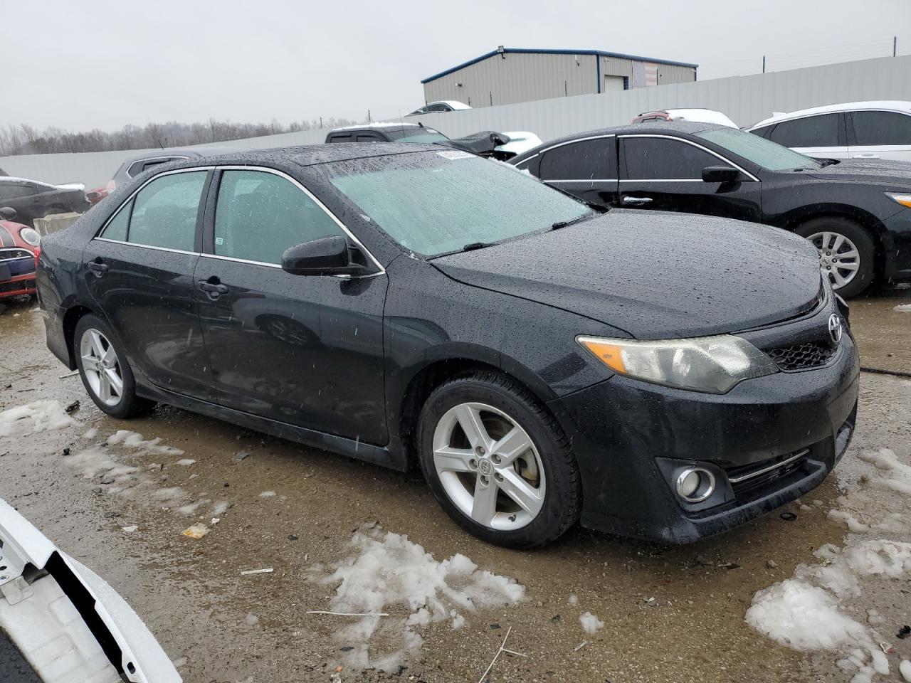 2013 Toyota Camry - Image 4