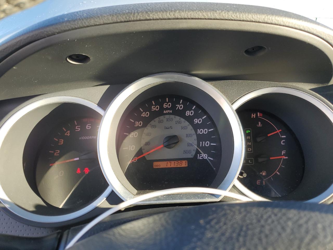 2006 Toyota Tacoma - Image 9