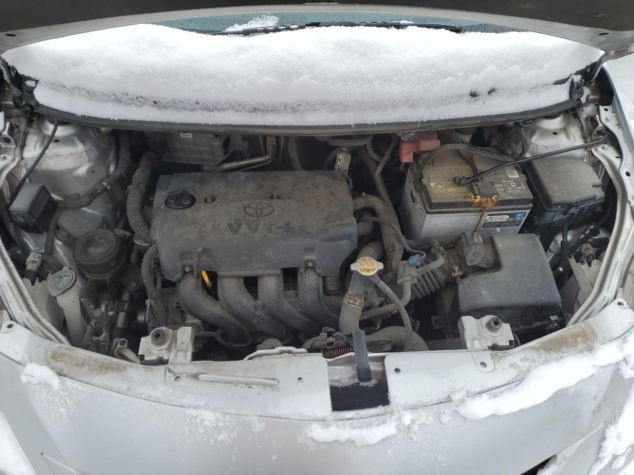 2011 Toyota Yaris - Image 11