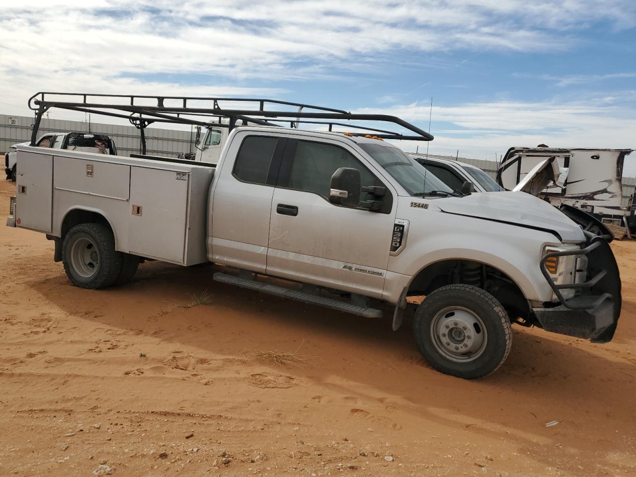 2018 Ford F350 - Image 4