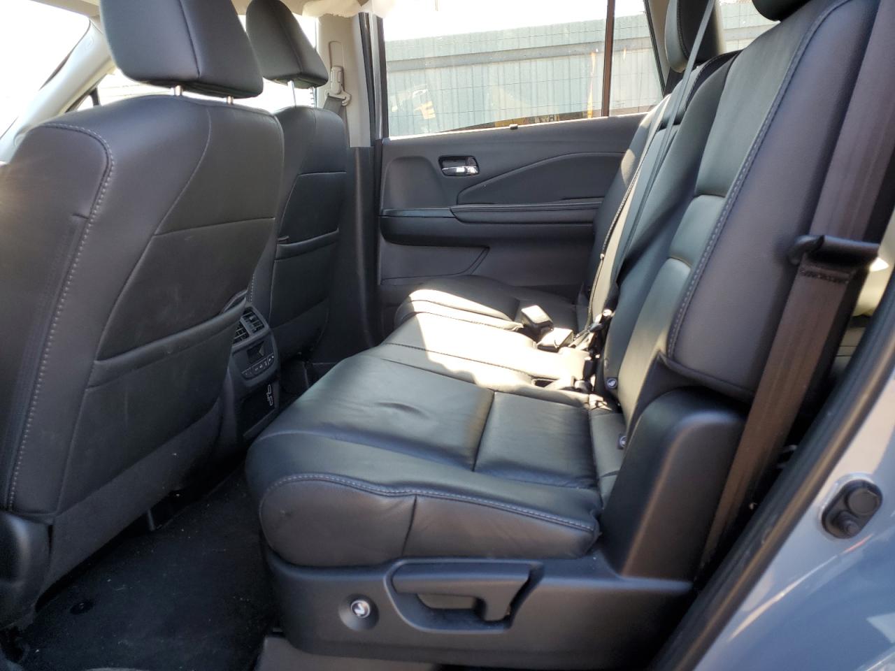 2022 Honda Pilot - Image 11