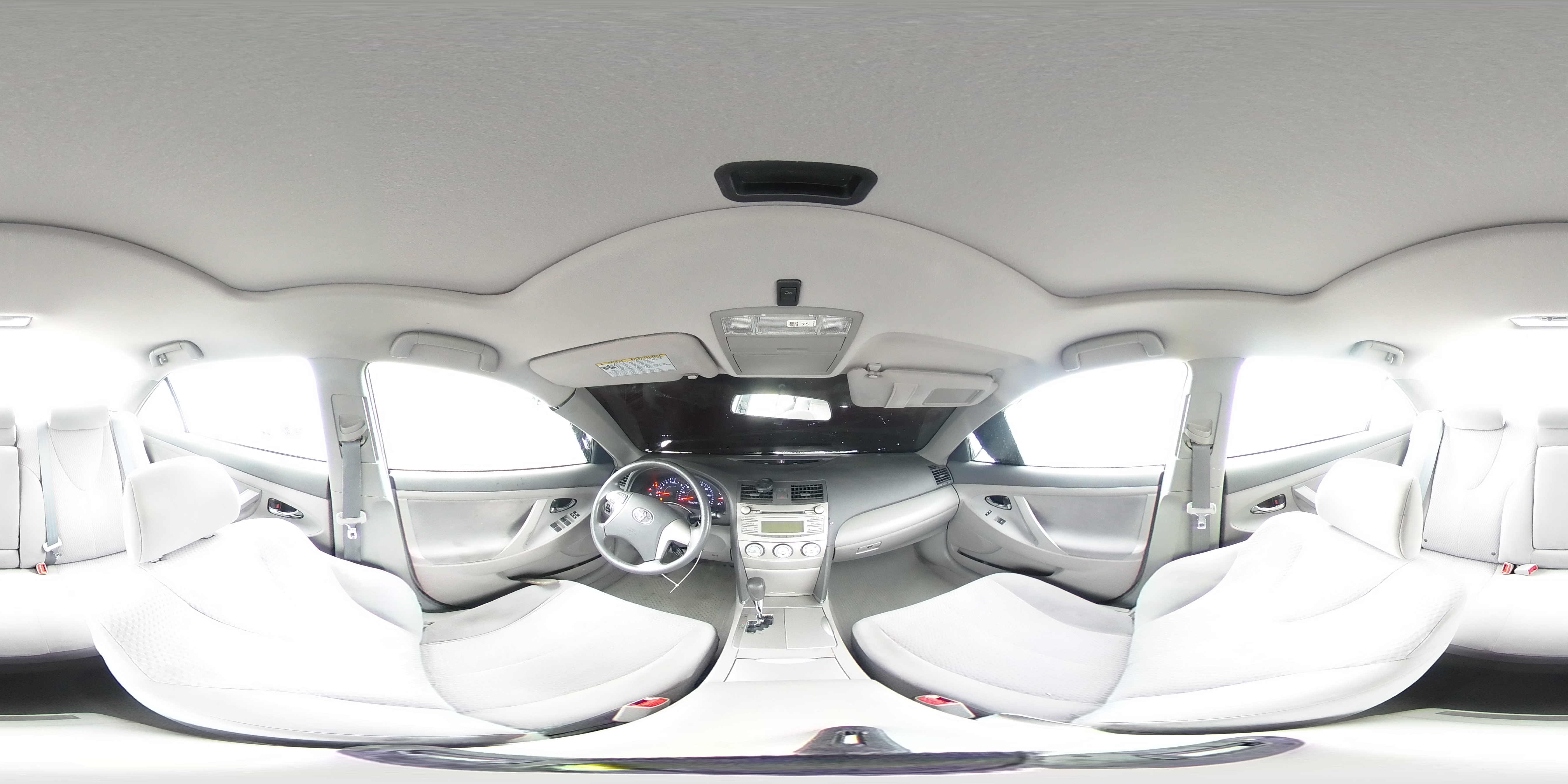 2011 Toyota Camry - Image 13