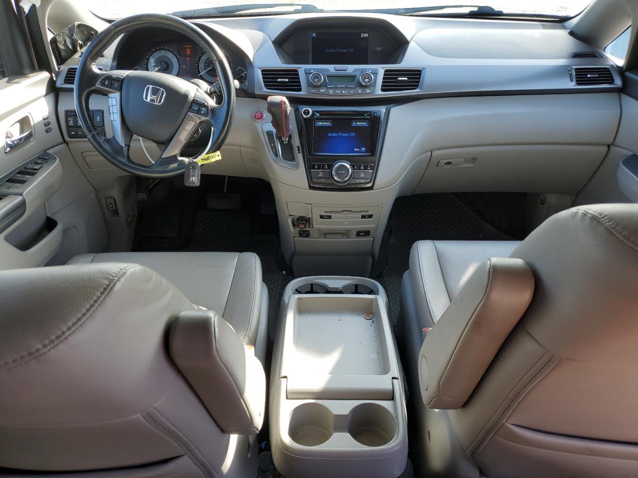 2015 Honda Odyssey - Image 8