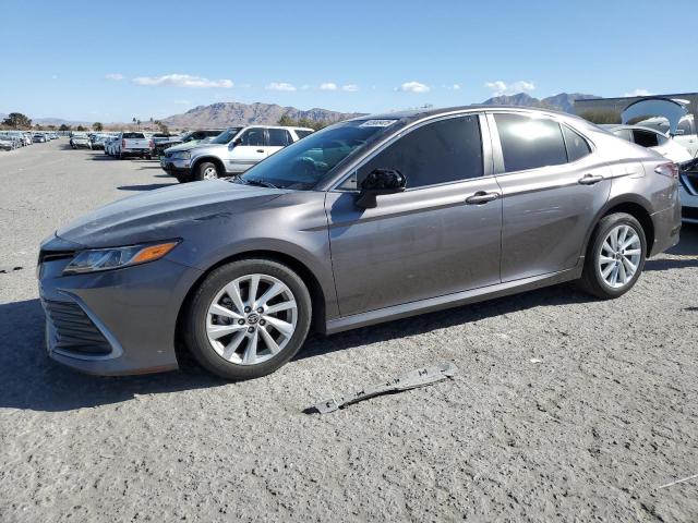 TOYOTA CAMRY LE 2021