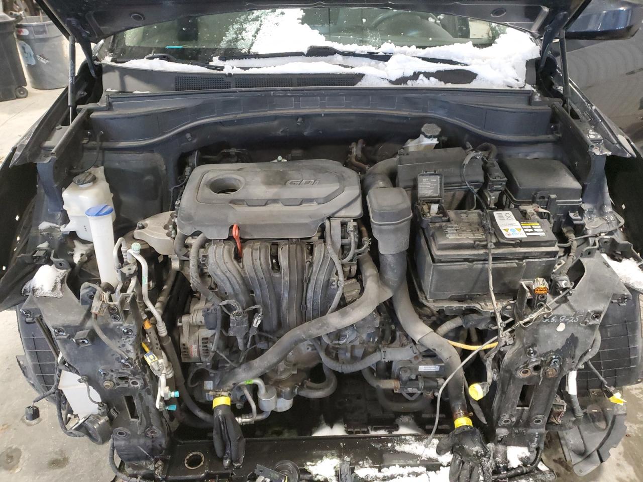 2017 Hyundai Santa Fe - Image 12