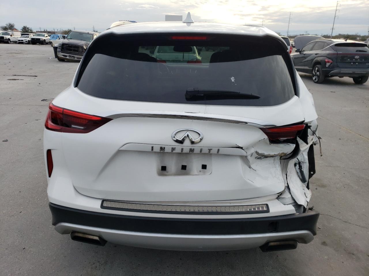 2019 Infiniti QX50 - Image 6
