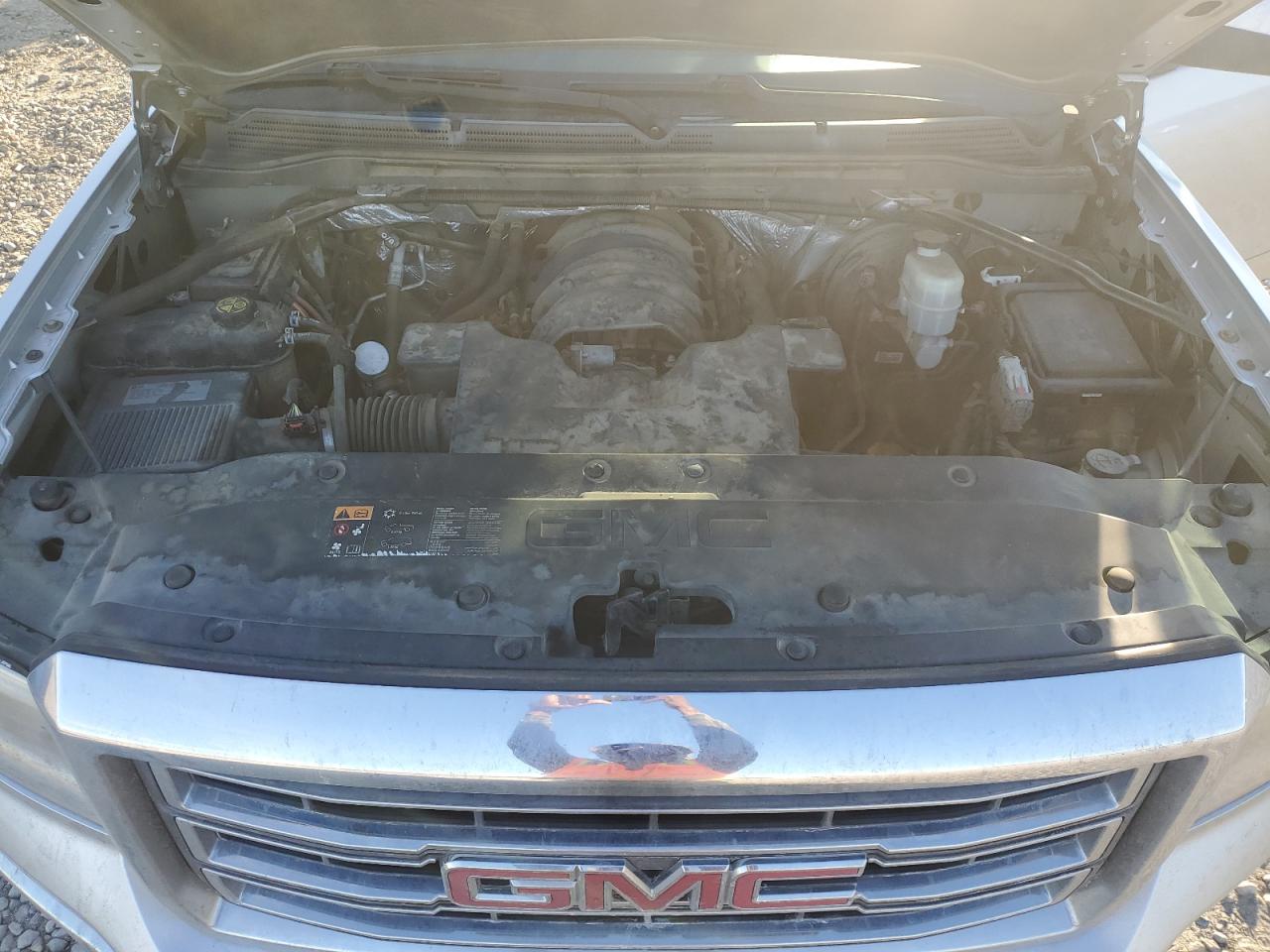 2015 GMC Sierra - Image 11