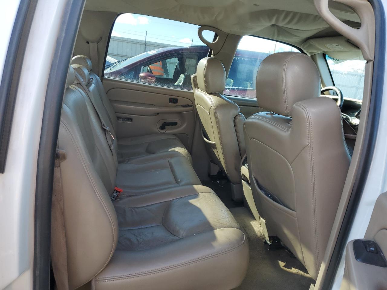2007 Chevrolet Silverado - Image 10