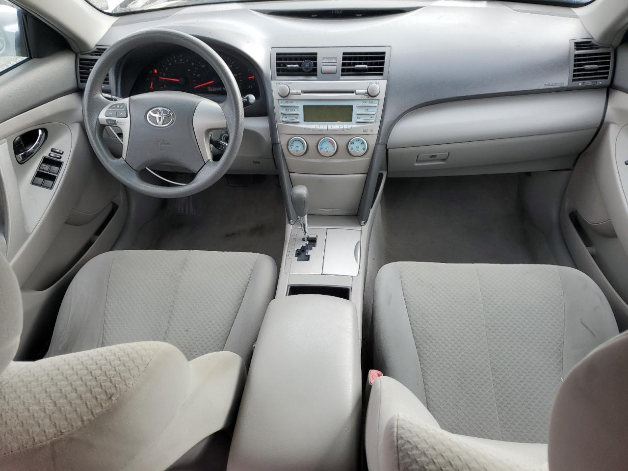 2009 Toyota Camry - Image 8
