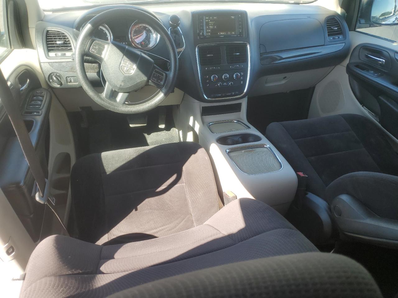 2014 Dodge Caravan - Image 8