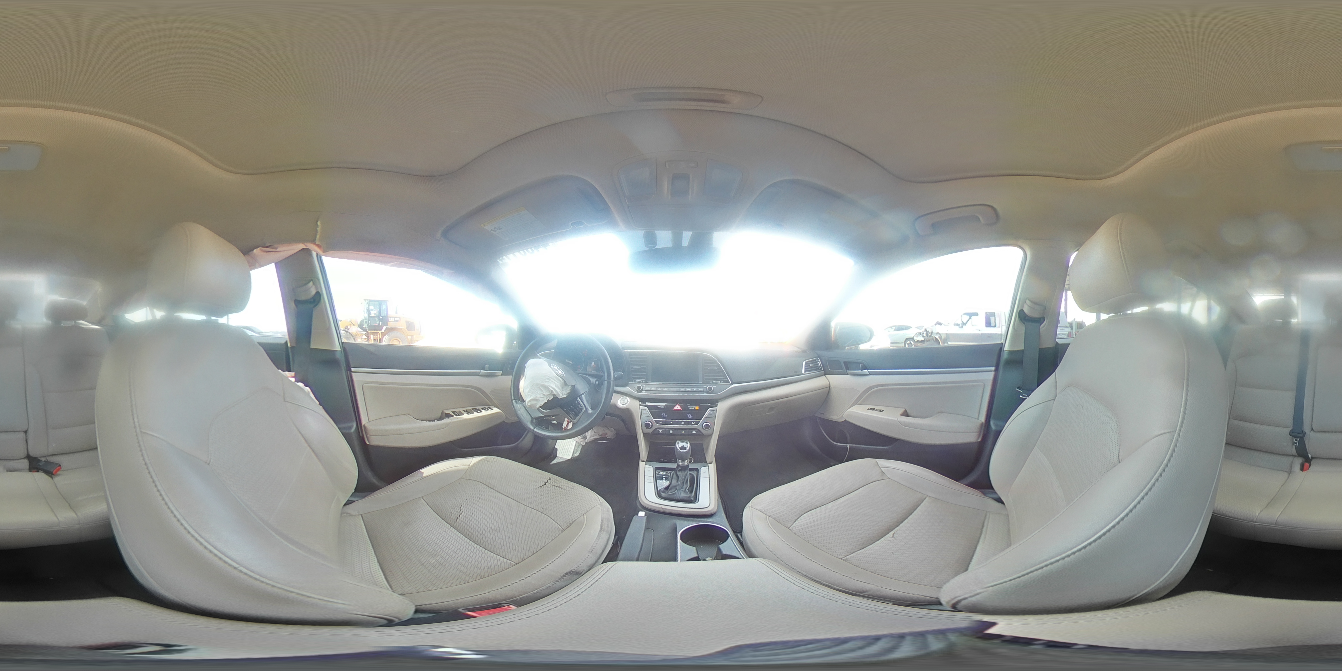 2017 Hyundai Elantra - Image 13
