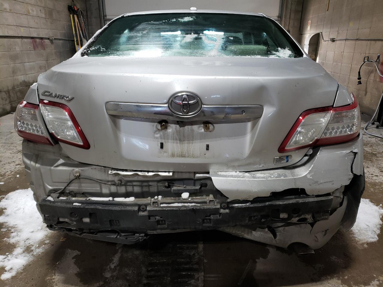 2010 Toyota Camry - Image 6