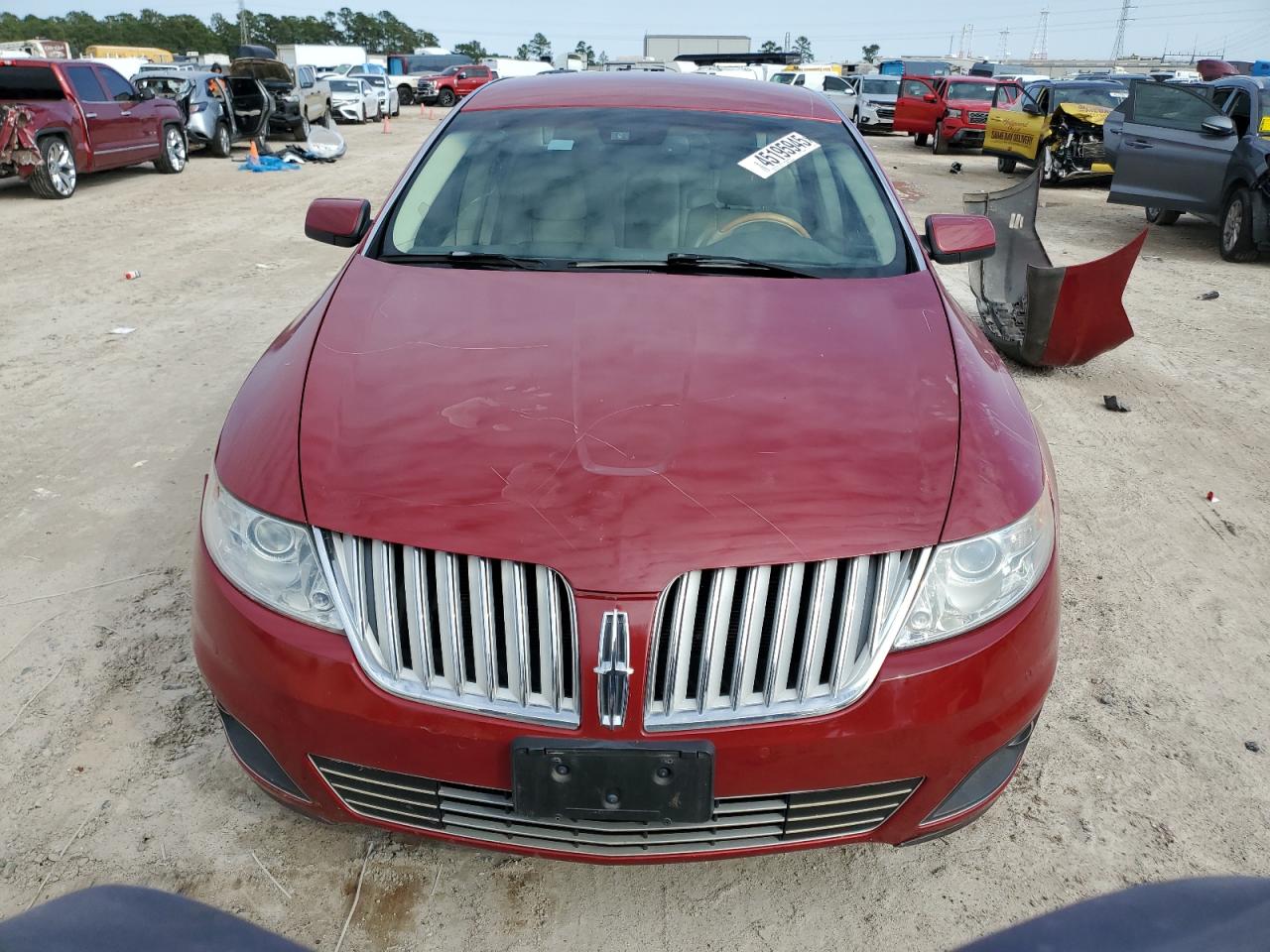 2010 Lincoln MKS - Image 5