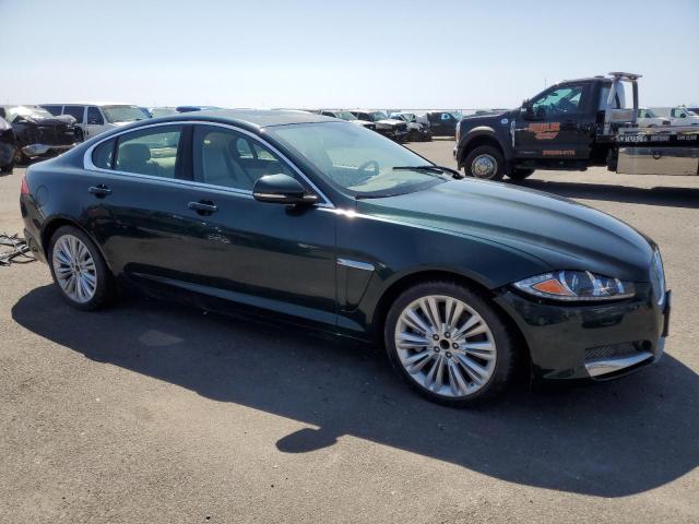Седани JAGUAR XF 2012 Зелений