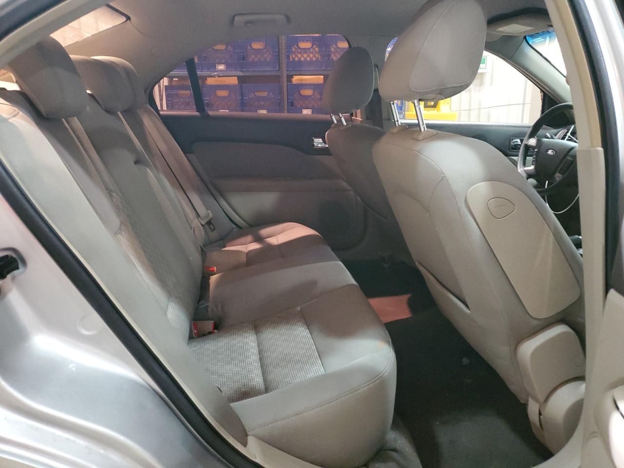 2010 Ford Fusion - Image 10