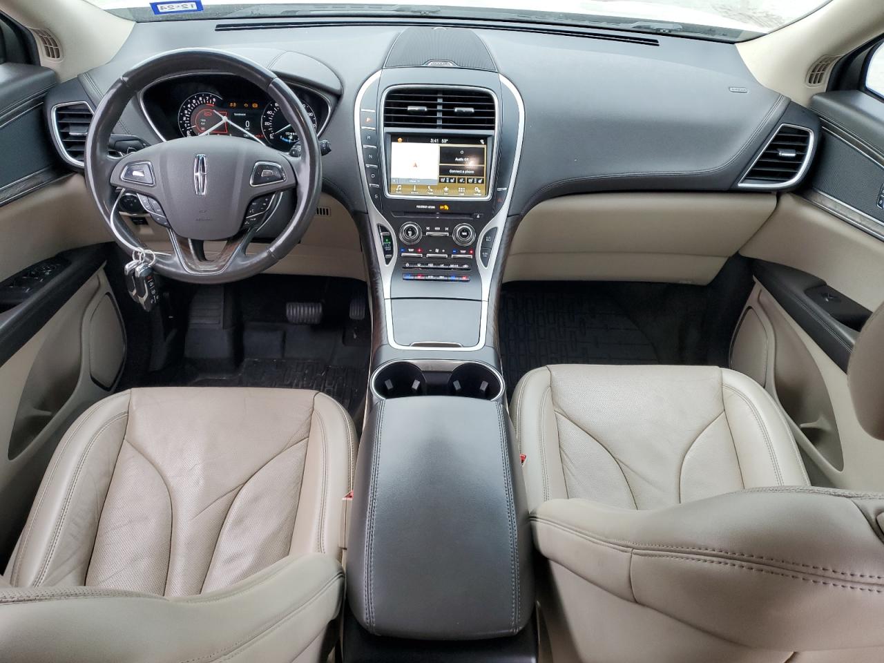 2017 Lincoln MKX - Image 8