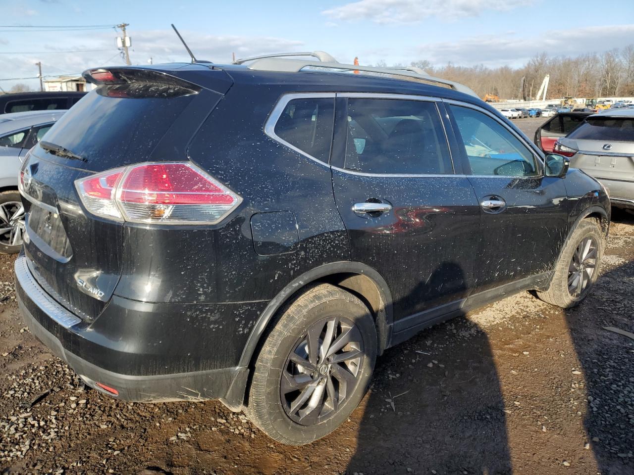 2016 Nissan Rogue - Image 3