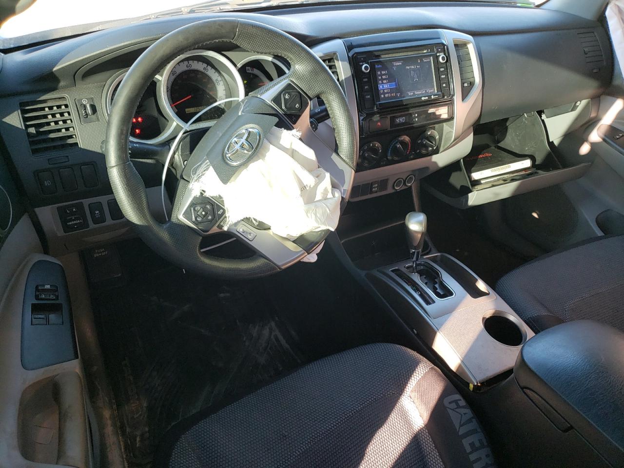 2014 Toyota Tacoma - Image 8