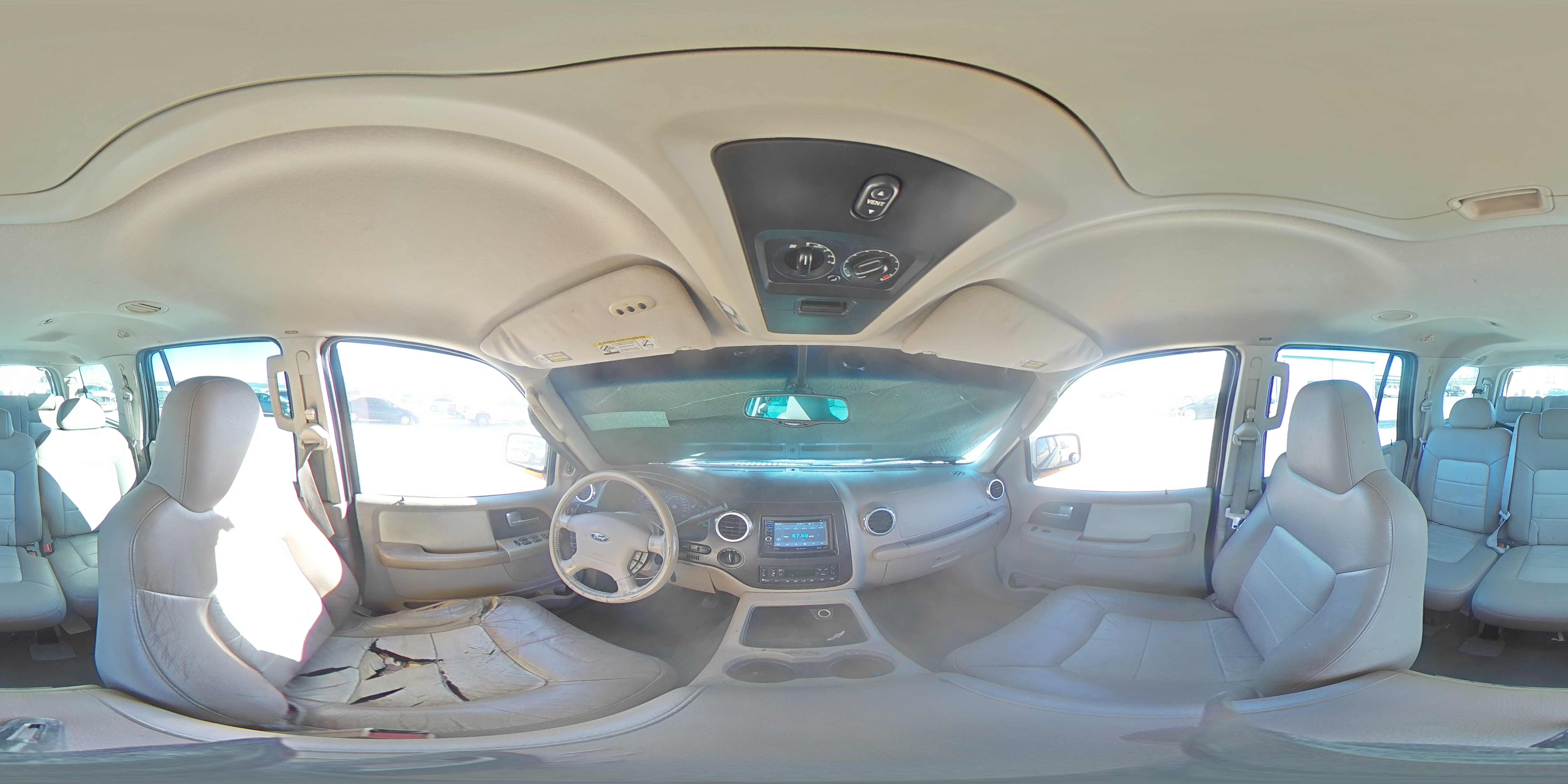 2003 Ford Expedition - Image 13