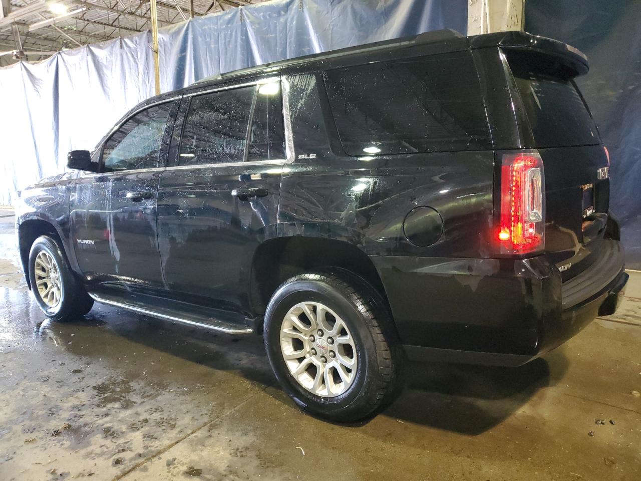 2018 GMC Yukon - Image 2