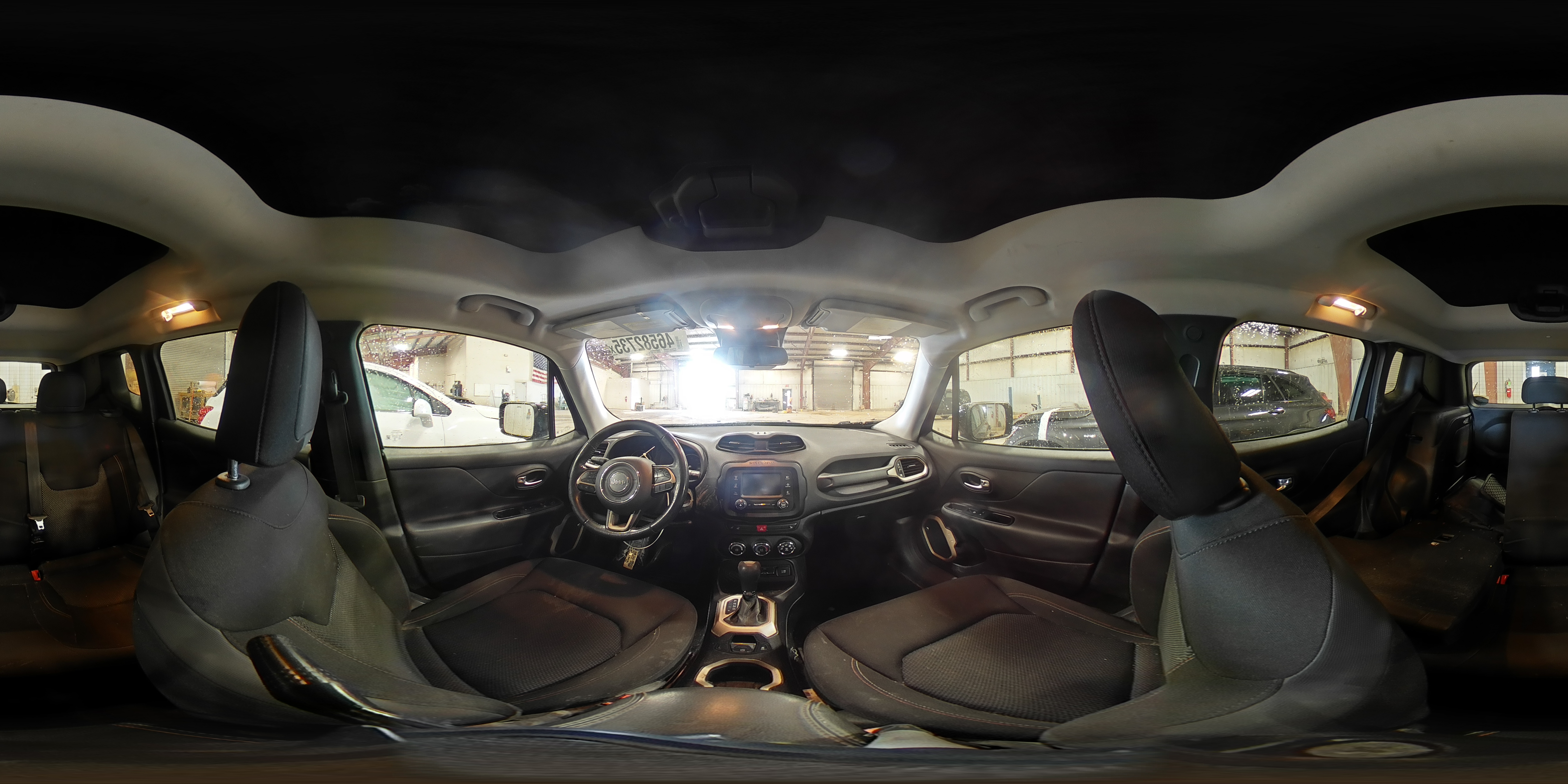 2016 Jeep Renegade - Image 16