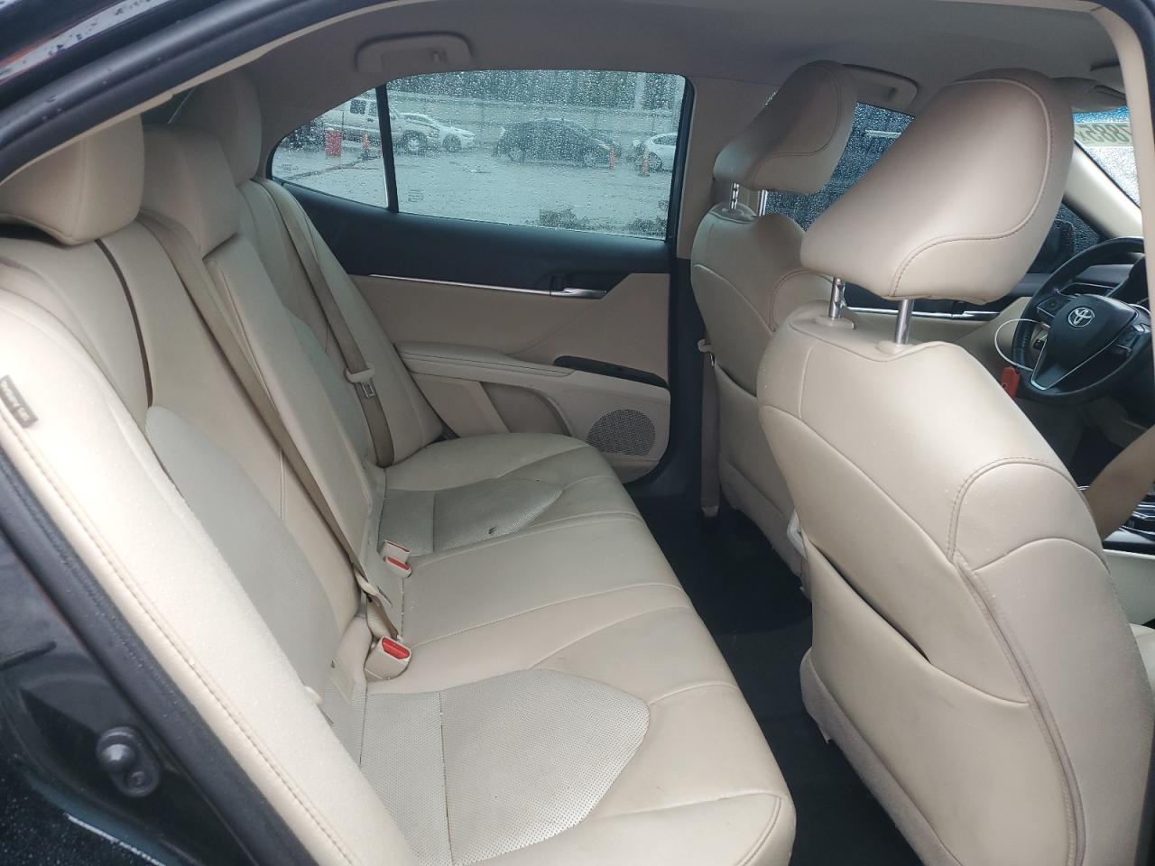2020 Toyota Camry - Image 10