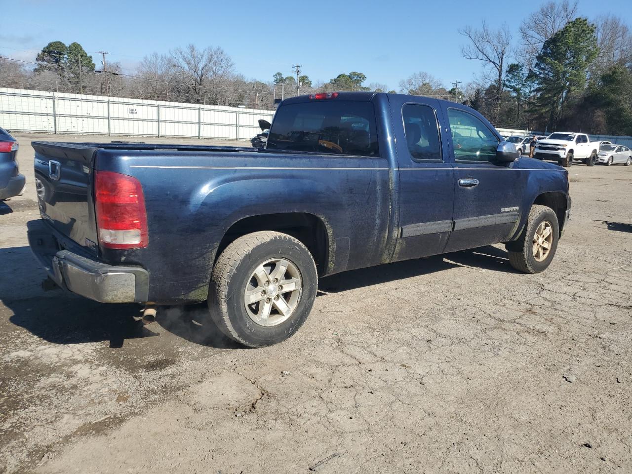 2009 GMC Sierra - Image 3