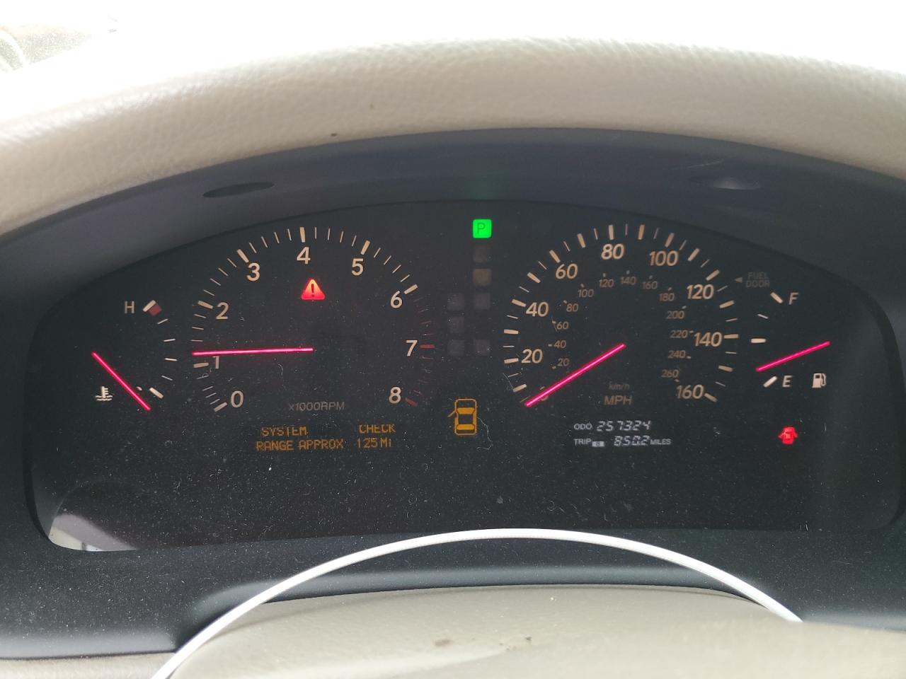 2001 Lexus LS - Image 9