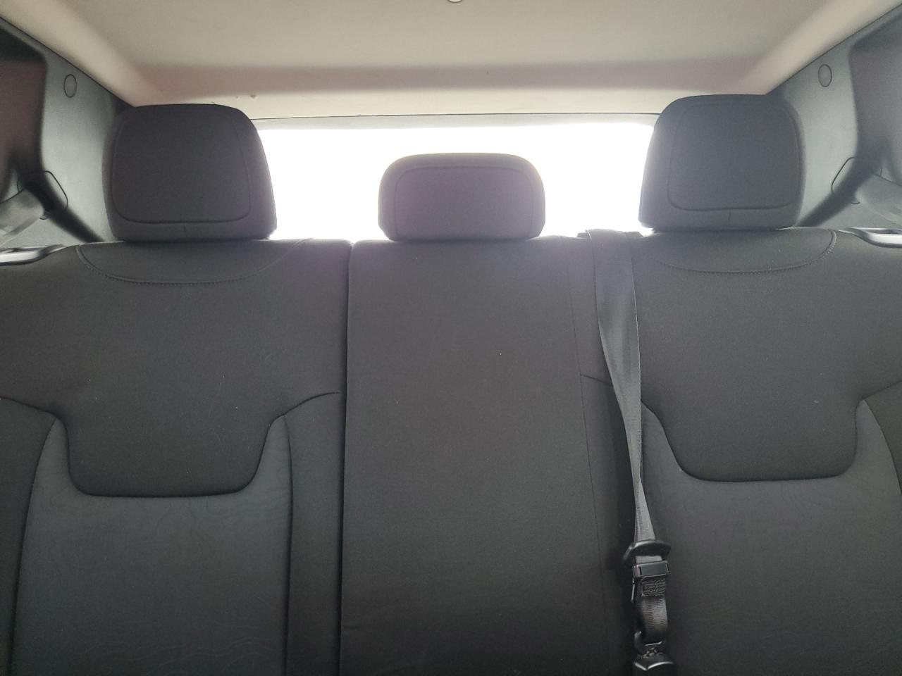 2016 Jeep Renegade - Image 10