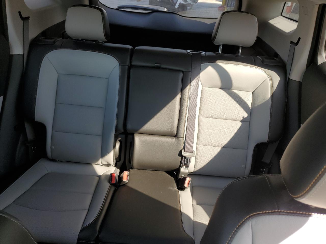 2021 GMC Terrain - Image 10