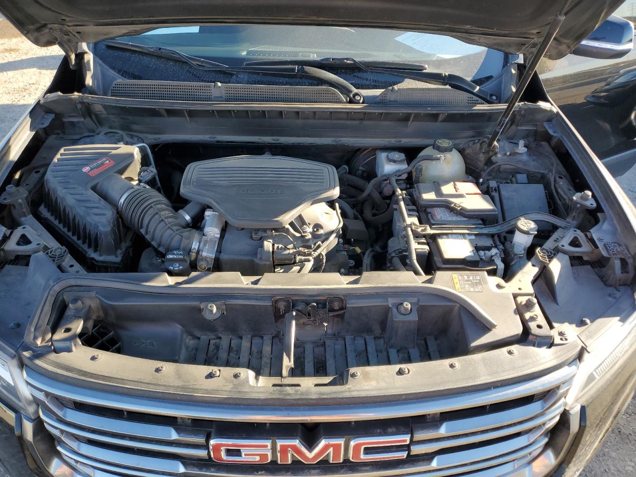 2020 GMC Acadia - Image 12
