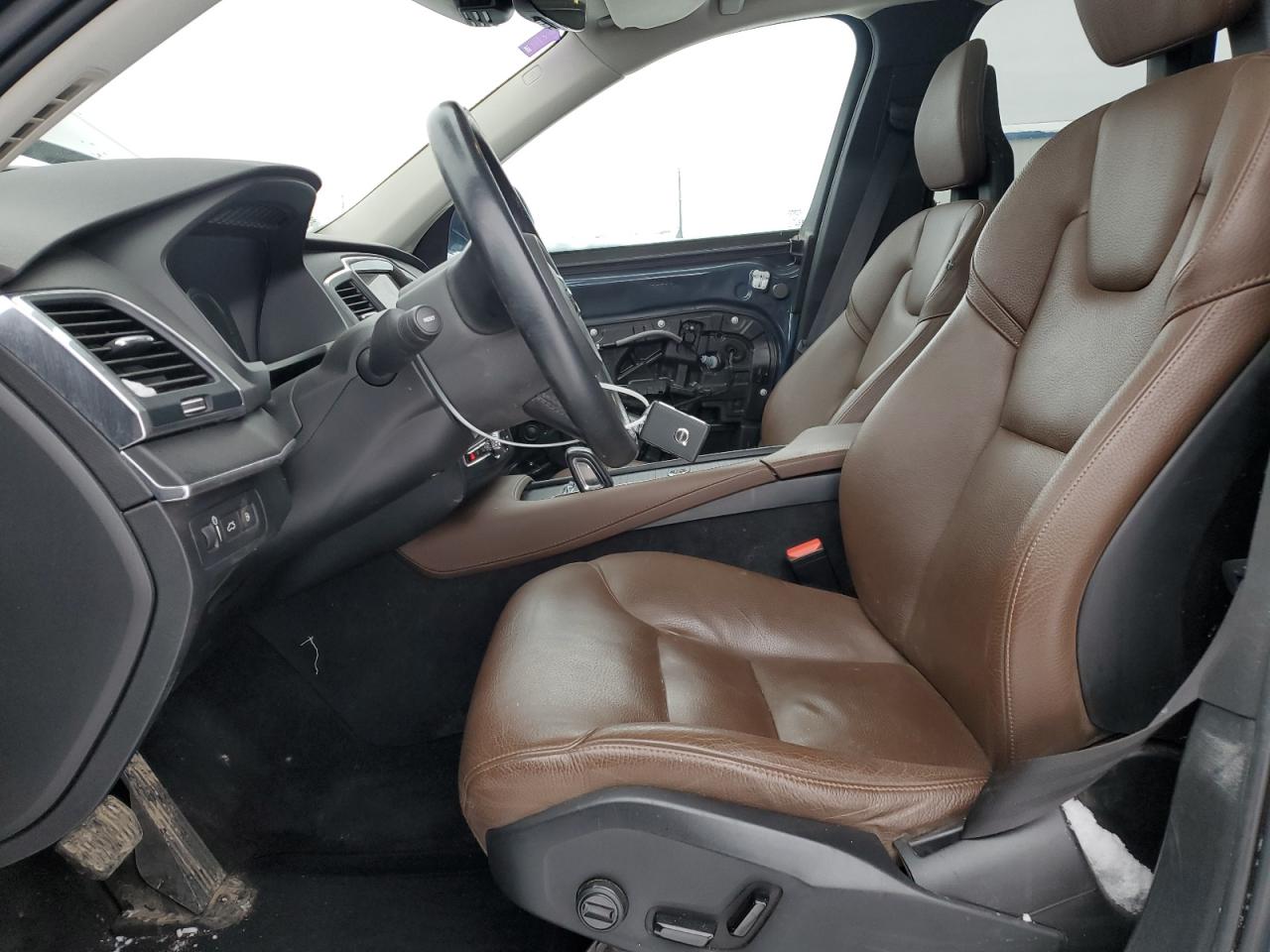 2020 Volvo XC90 - Image 7