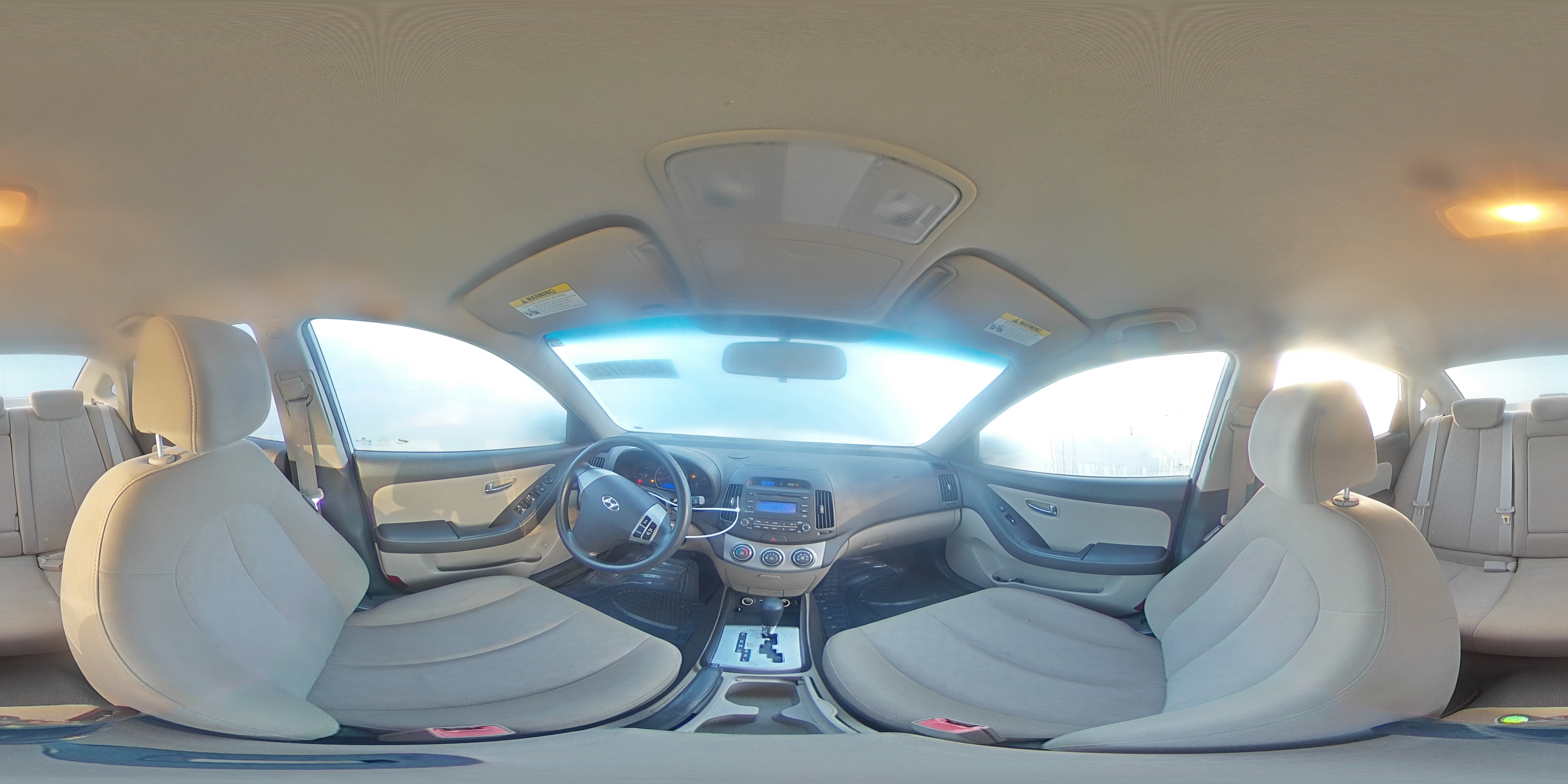 2010 Hyundai Elantra - Image 13