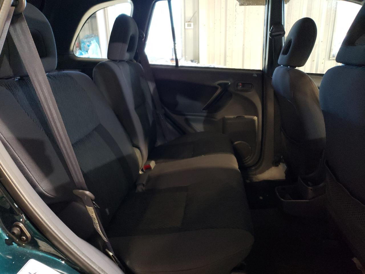 2003 Toyota RAV 4 - Image 11