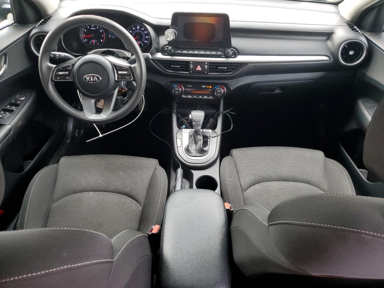 2019 Kia Forte - Image 8